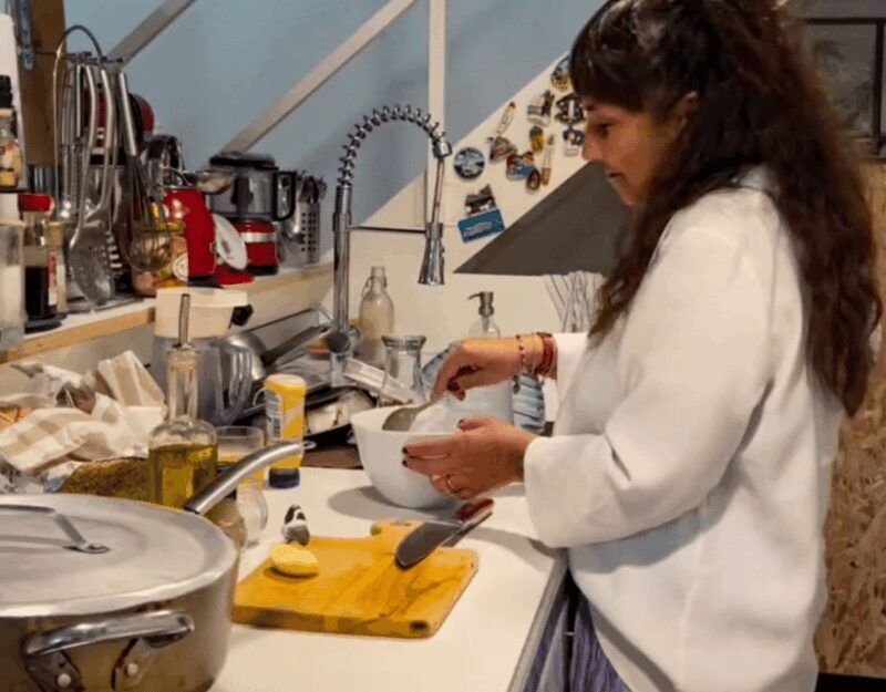 La Spezia: Home Restaurant Experience with Pool Access - Who Will Love This Experience?