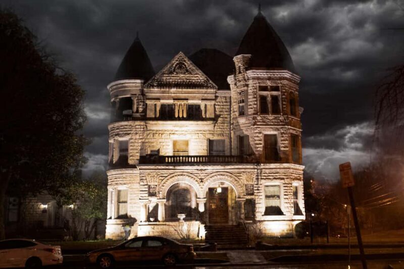 Lace, Lunacy, and Loss: Louisville Ghost Tours - What Makes This Tour Stand Out?