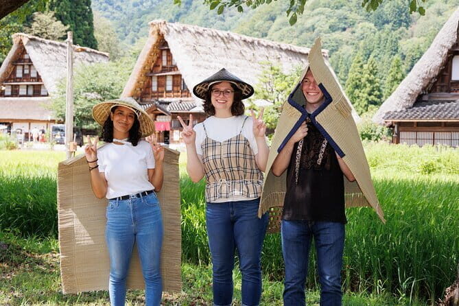 Lacquer Art in Toyama: Uozu Teaspoon Craft with Gold & Silver - Why the Guides Make the Difference