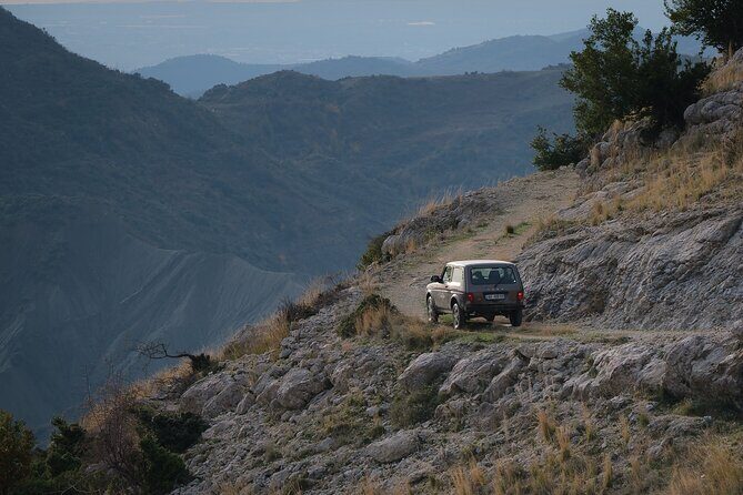 Lada Niva Driving Experience (Real Off-Road!) - Key Points