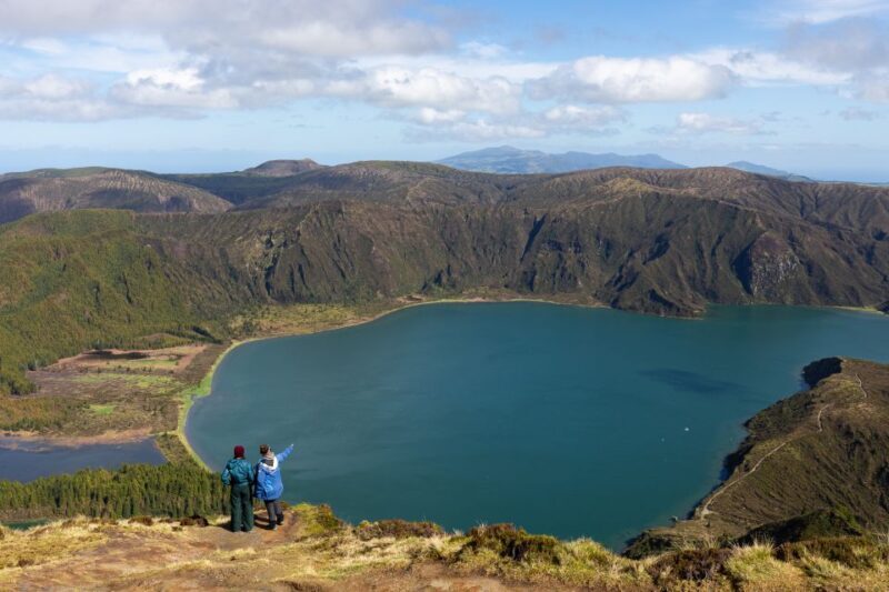 Lagoa do Fogo: Biologist-guided Volcano Geo Tour +Hotsprings - FAQ