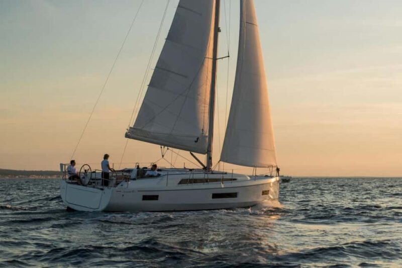 Lagos: Beneteau Oceanis 40.1 Private Sailing Experience - Key Points