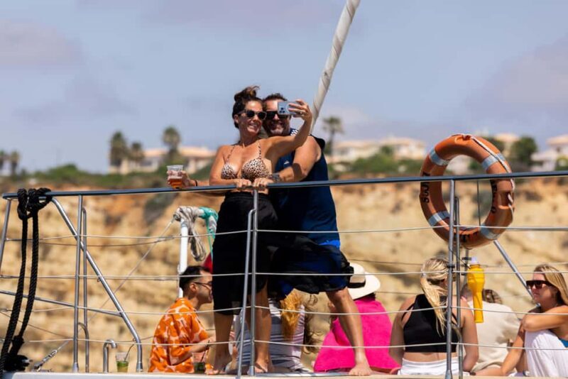 Lagos to Burgau: Algarve Catamaran Cruise with Lunch - An In-Depth Look at the Algarve Catamaran Experience