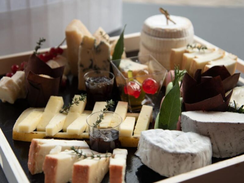 Lake Como: Cheese and Wine Tasting in Valsassina - Learning from Local Artisans