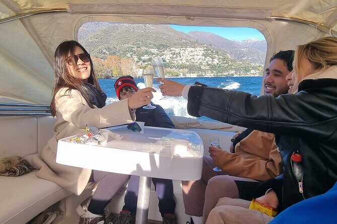Lake Como: Shared boat tour and aperitif with Prosecco - FAQ