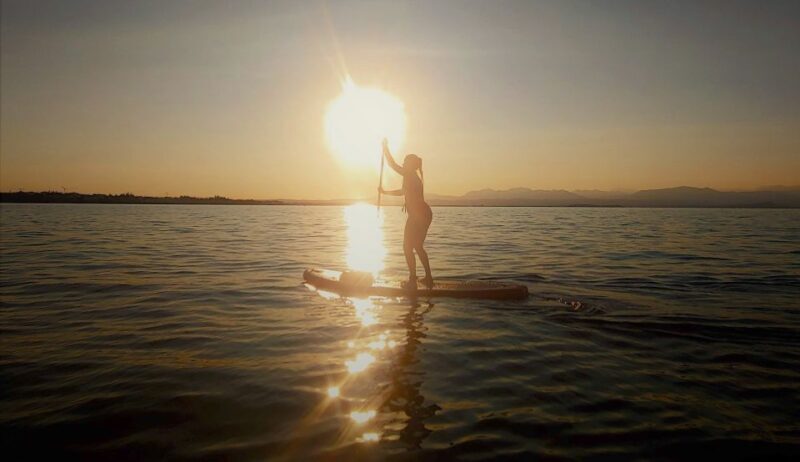 Lake Garda: Stand-Up Paddleboard Sunset Experience - Key Points