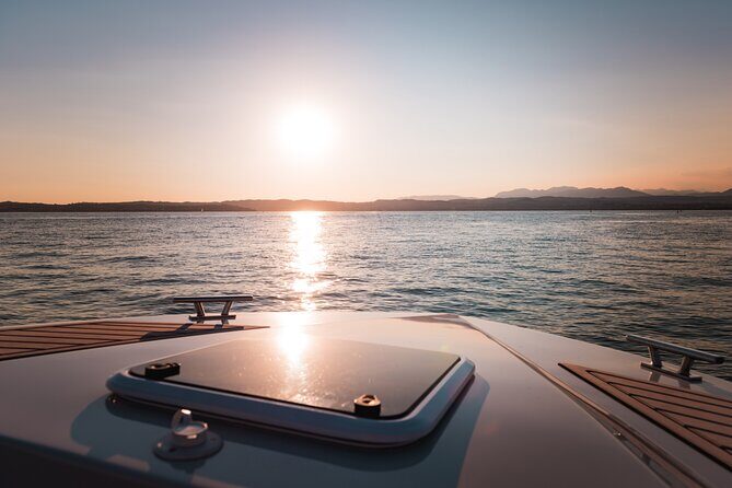 Lake Garda Sunset Cruise from Sirmione with Prosecco - FAQ