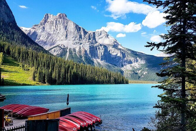 Lake Louise, Yoho, Moraine Lake from Calgary & Banff - FAQ