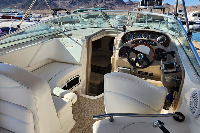Lake Mead Private Tour by Boat - Comfort and Amenities Aboard the Sun Dancer 280