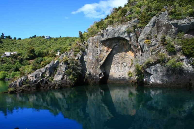Lake Taupo: Maori Rock Carvings 8.30 AM 1.5-Hour Cruise - Key Points