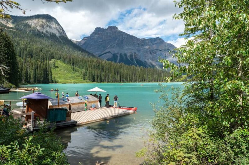 Lakes Moraine, Louise, Emerald, Johnston Canyon & Yoho Tour - FAQ
