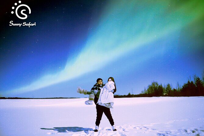 Lakeside Auroras Paparazzi Photography - Group Size and Booking