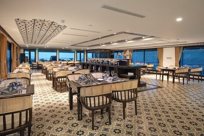 Lan Ha Bay 2 Days 1 Night on Syrena Cruises - Night on the Bay: Comfort and Starry Skies