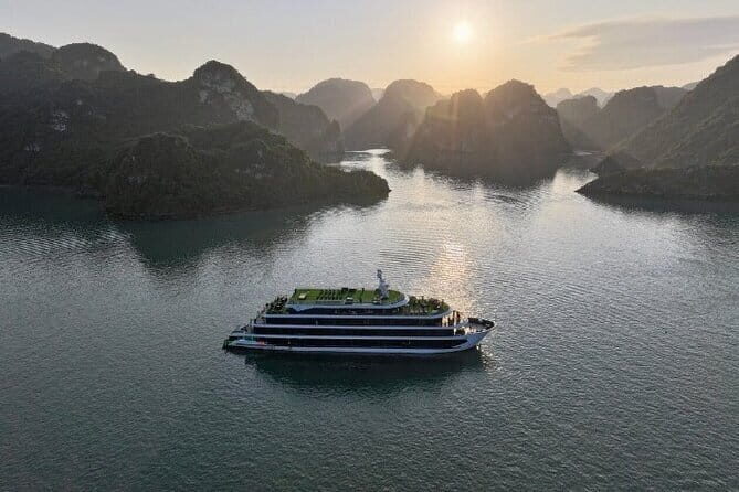 Lan Ha Bay Escapade 3 Days 2 Night with Apple Cruise - Experience the Beauty of Lan Ha Bay with a 3-Day Apple Cruise Adventure