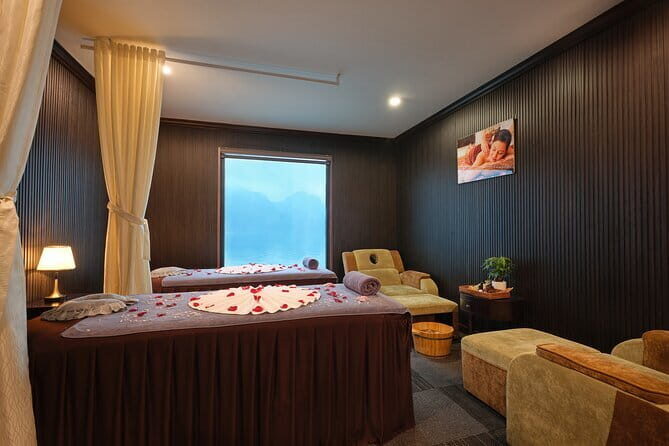 Lan Ha Bay Escapade 3 Days 2 Night with Apple Cruise - Key Points