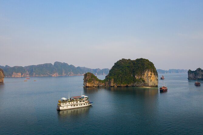 Lan Ha Bay - Ha Long Bay 2 Days 1 Night on Cruise - An Introduction to the Experience