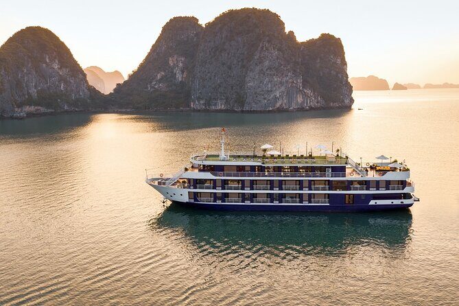 Lan Ha bay luxury cruise 2D/1N: Kayaking, jumping & swimming at pristine places - What Makes This Tour Stand Out?
