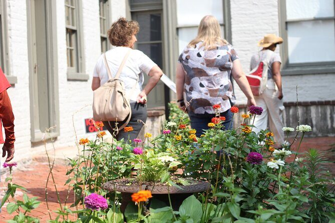 Lancaster History and Breakfast Walking Tour - Authenticity and Real Experiences