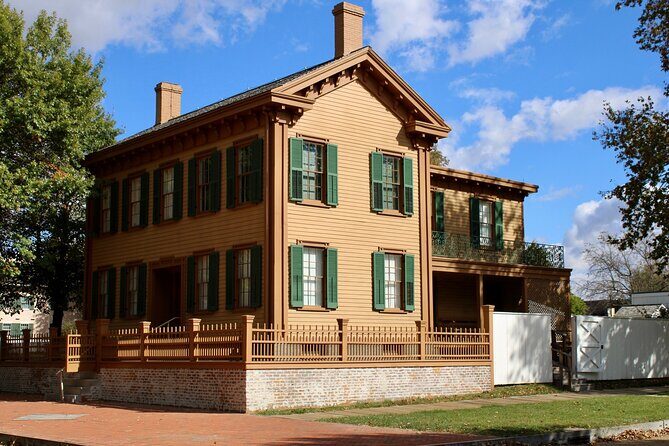 Land of Lincoln Smartphone Audio APP Self Guided Walking Tour - Practical Aspects: What You Need to Know