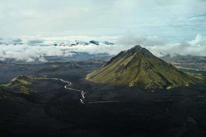 Landmarks from Above: Helicopter tour with 3 Landings - FAQs