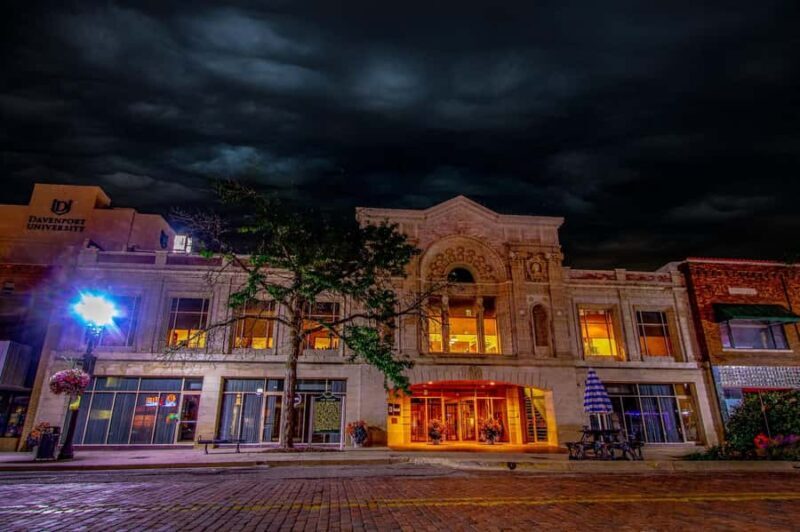 Lansing Ghost Tour: Lost Legends and Laments by Lanternlight - FAQs