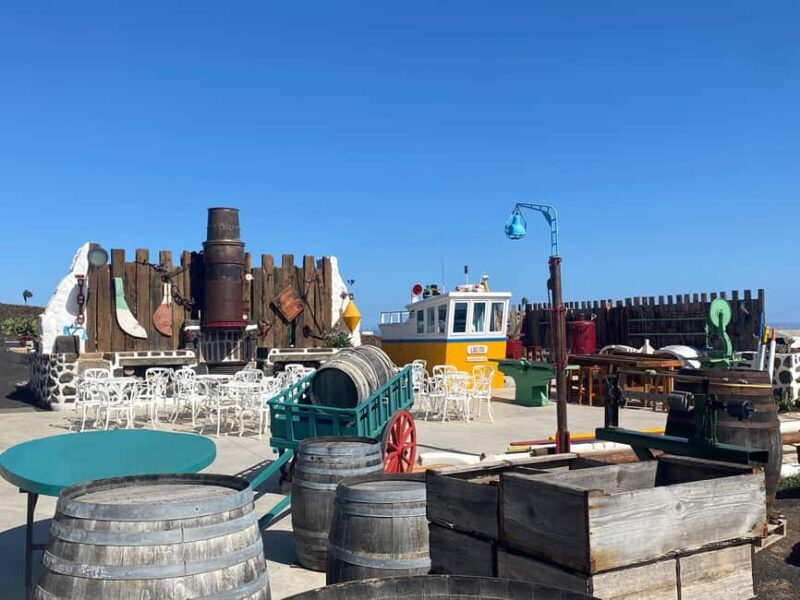 Lanzarote: Evening Tapas, Winery & Lagomar Experience - Key Points