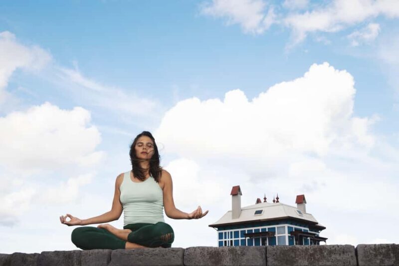 Lanzarote: Outdoor Yoga Class with Headphones - Key Points