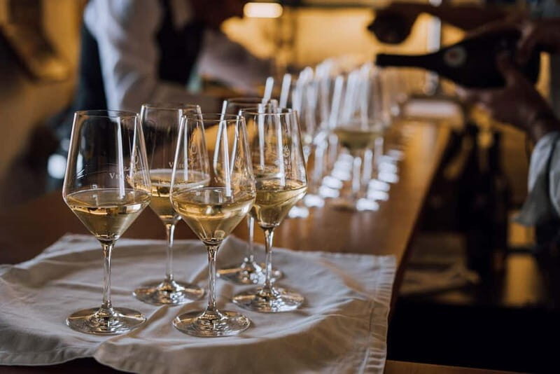 Lanzarote: Sunset vineyard tour with wine and chocolate tasting - Discover Lanzarotes Sunset Vineyard Tour with Wine and Chocolate Tasting