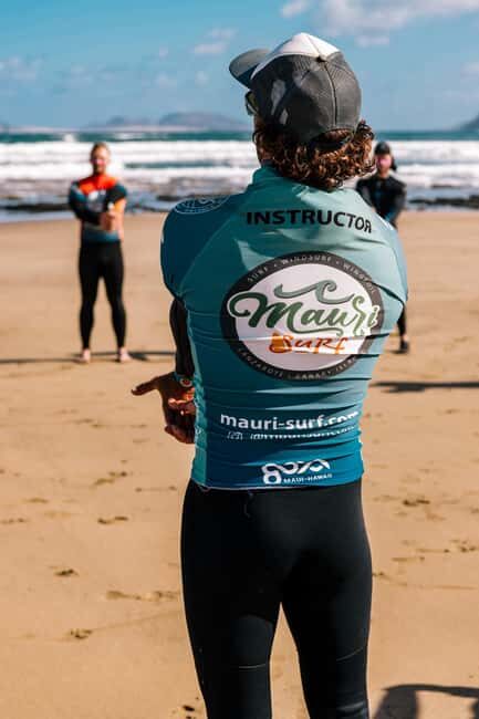 Lanzarote: Surf Experience with Equipment and Pick-Up - FAQs