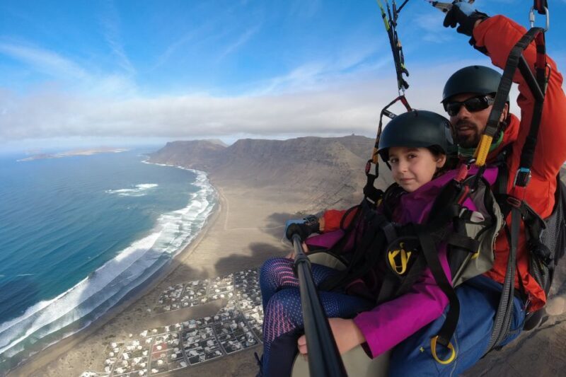 Lanzarote: Tandem Paragliding Flight Over Lanzarote - Is It Worth It?