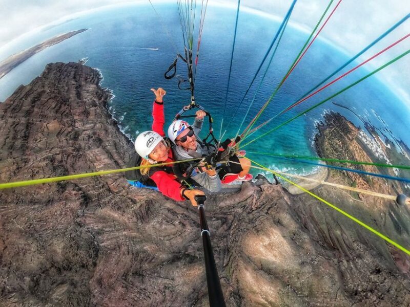 Lanzarote: Tandem Paragliding - An In-Depth Look at the Lanzarote Paragliding Experience
