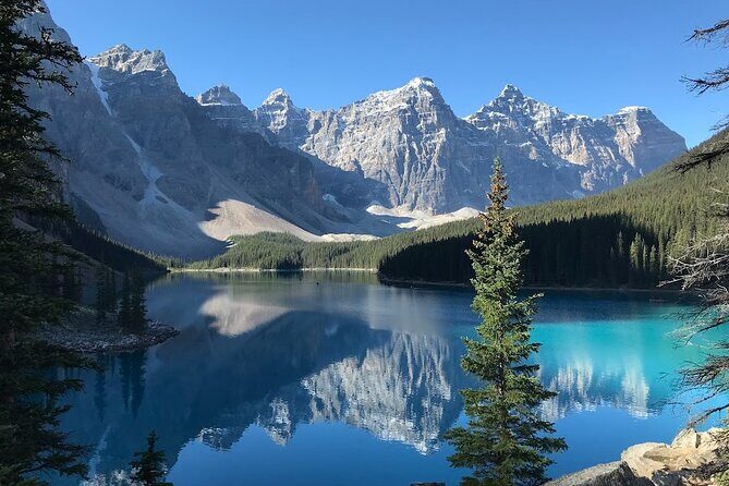 Larch Valley/Moraine Lake Shuttle Transfer from Banff and Canmore - FAQ