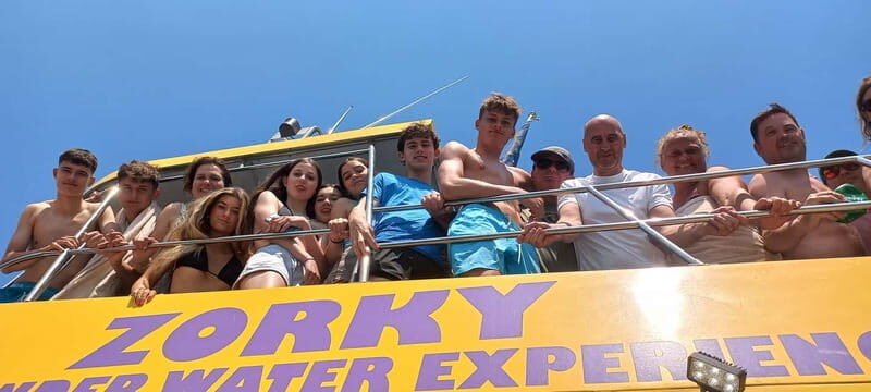 Larnaca: Yellow Submarine Swim Cruise with Unlimited Drinks - Drinks and Facilities
