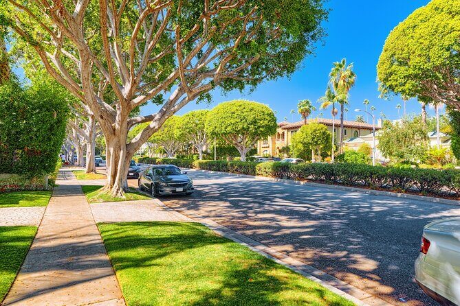 LA's Iconic Tour: Celeb Homes, Walk of Fame, Rodeo & Santa Monica - FAQ