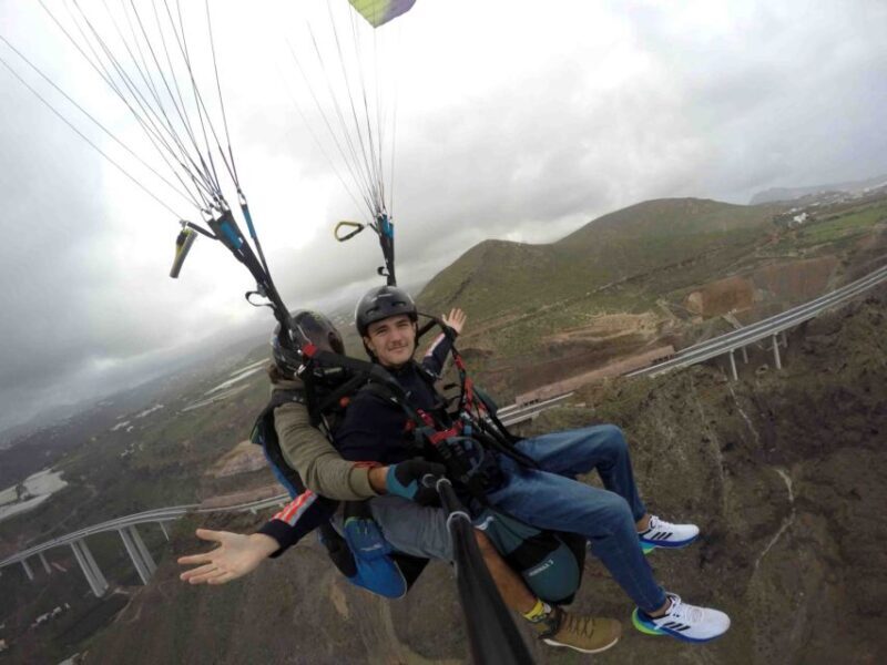 Las Palmas: Paragliding Tandem Flight with Instructor - Practicalities: What to Expect and What to Bring