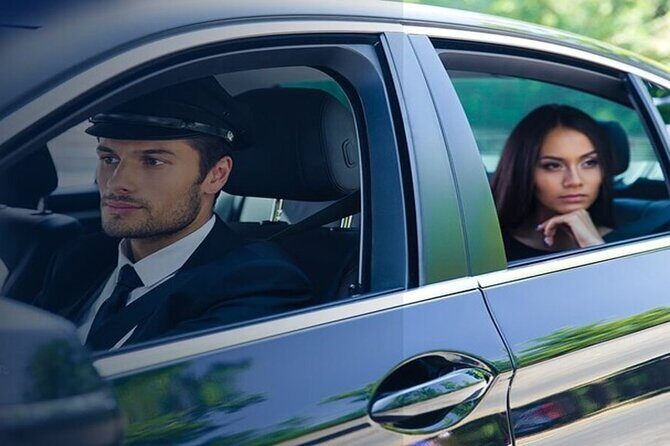 Las Vegas Airport Shuttle & Private Transfers to Hotels - Who Should Consider This Service?