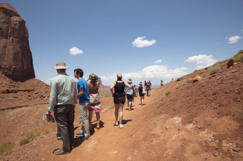 Las Vegas: Antelope, Monument Valley, & Horseshoe 3-Day Tour - Accommodation & Meals