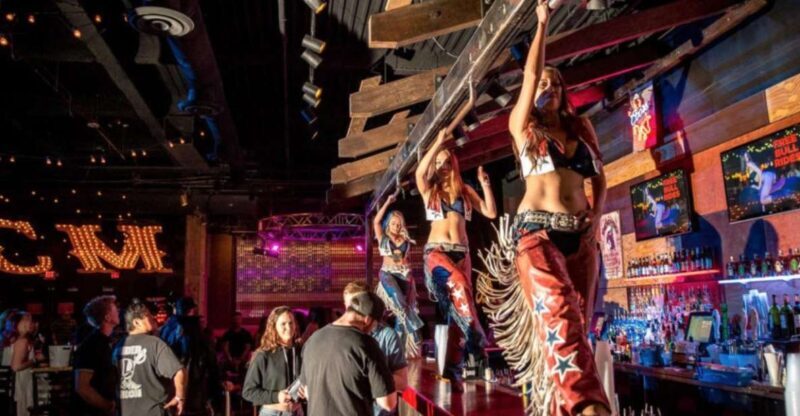 Las Vegas: Country Bar Crawl by Party Bus w/ Mixed Drinks - A Close Look at the Experience