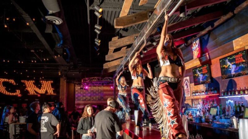 Las Vegas: Country Bar Crawl by Party Bus w/ Mixed Drinks - The Sum Up