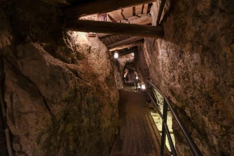 Las Vegas: El Dorado Gold Mine Tour - An In-Depth Look at the El Dorado Gold Mine Tour