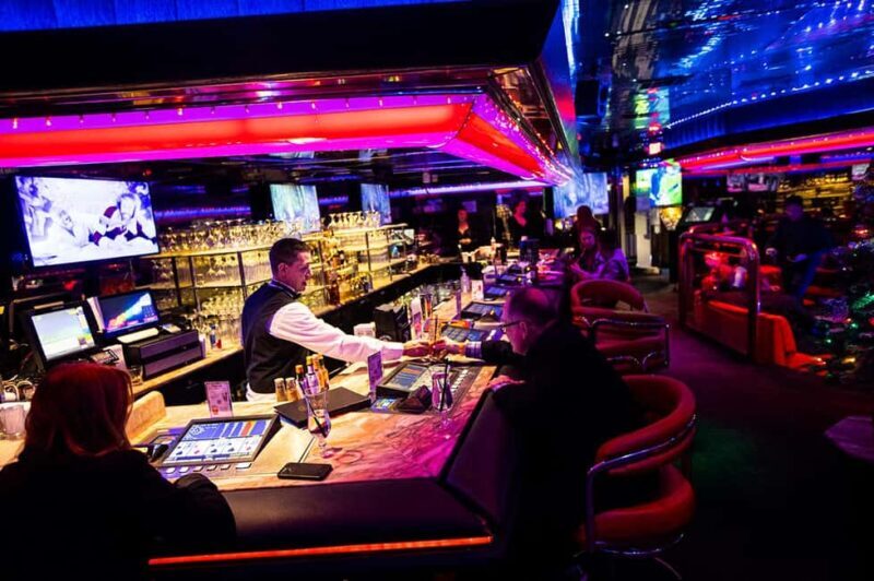 Las Vegas: Elvis Presley History Walking Tour of Landmarks - Key Points