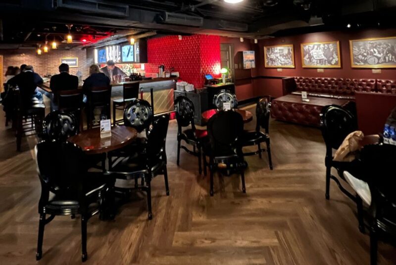 Las Vegas: Fremont Experience Guided Walking Tour & Drinks - Discovering Fremont Street: A Guided Walking Tour with Drinks