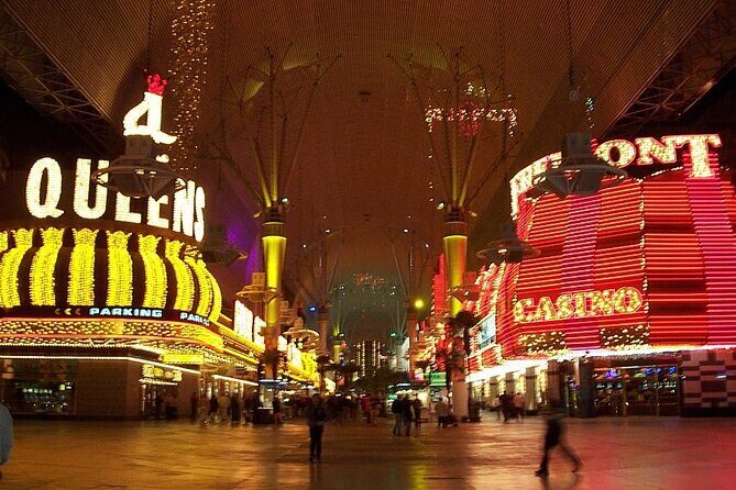 Las Vegas Glitter Gulch, Ghosts and Gangsters: A Self-Guided Audio Tour - Introduction to the Tour: Vegas Past Meets Present