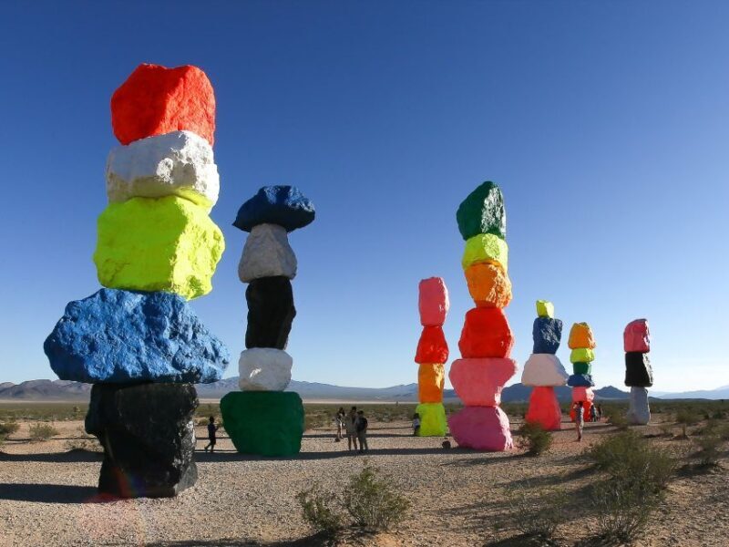 Las Vegas: Las Vegas Sign + 7 Magic Mountains + Photoshoot - Introduction: A Fun-Filled Vegas Photo Adventure