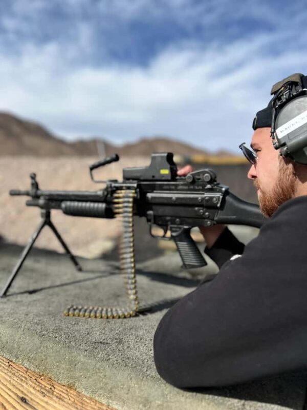 Las Vegas: Mojave Desert Shooting Experience with 3 Guns - Key Points