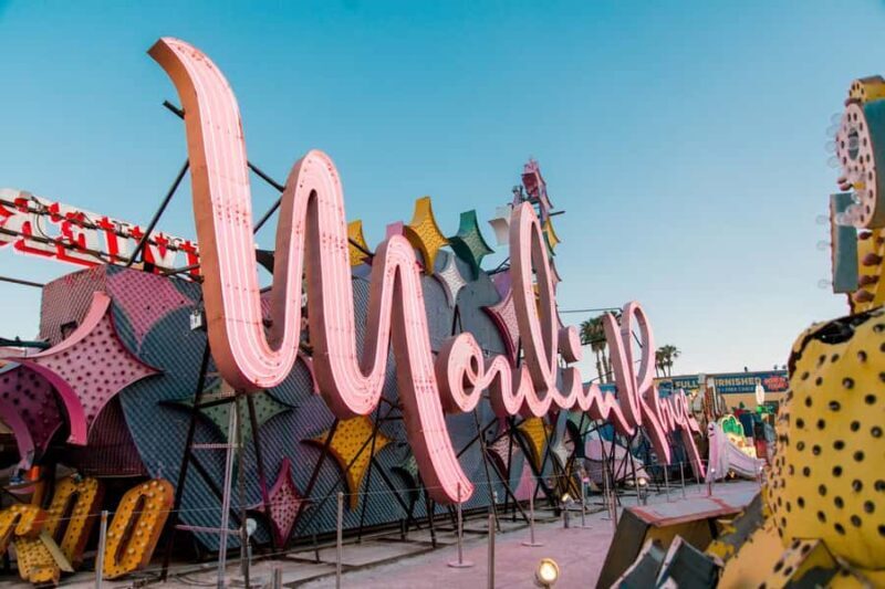 Las Vegas: Neon Museum Night Experience & Open-Top Bus Tour - Review of the Las Vegas: Neon Museum Night Experience & Open-Top Bus Tour