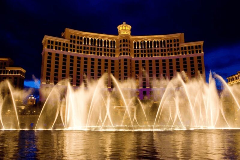 Las Vegas: Night City Tour with Hotel Pickup - Who Is This Tour Best For?