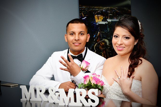 Las Vegas Night Flight Helicopter Wedding Ceremony - Summary