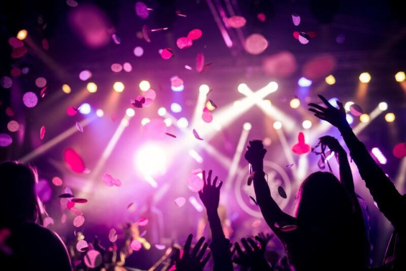Las Vegas: Party Bus Nightclub Crawl - Who Should Consider This Tour?