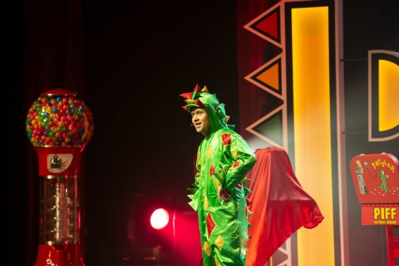 Las Vegas: Piff the Magic Dragon Show at the Flamingo - Authentic Experiences and Tips